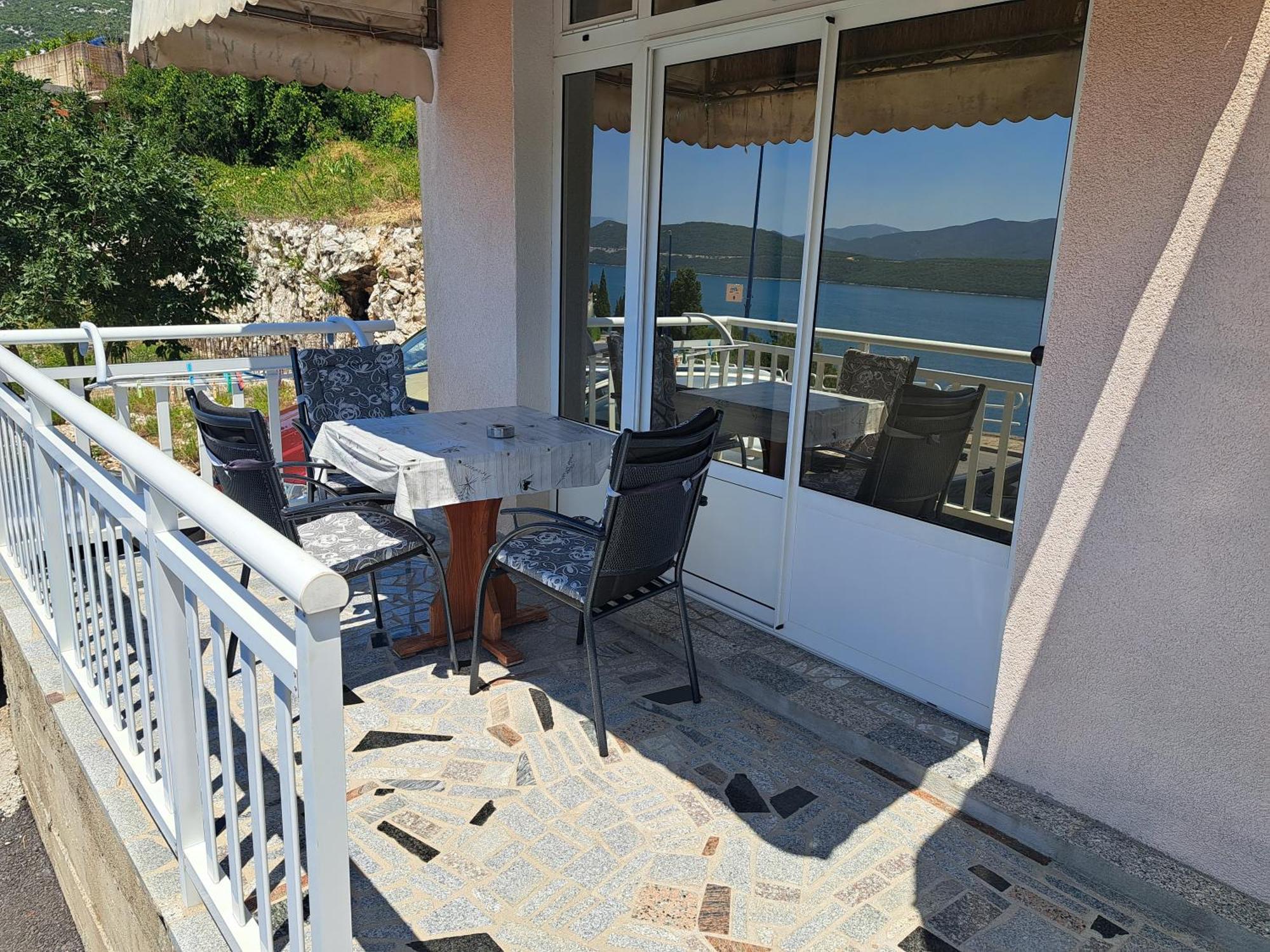 Apartments Menalo Neum Exteriör bild